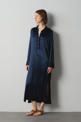 Nell Seidenkleid